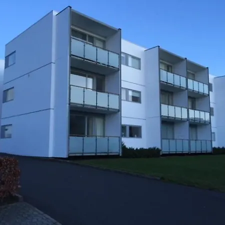 Newly Built 1 Bedroom With Balcony *